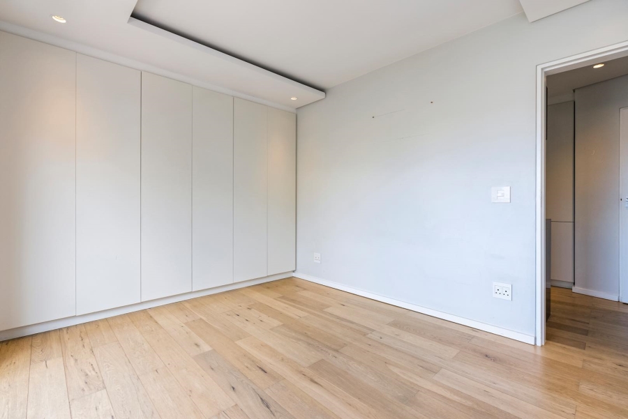 To Let 2 Bedroom Property for Rent in Sea Point Western Cape